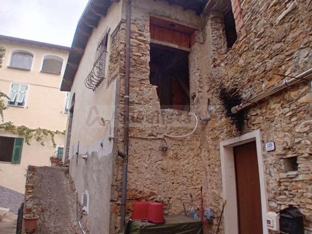 Appartamento in vendita a Dolcedo, Liguria