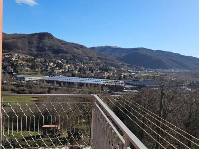 Appartamento in vendita a Casella, Liguria
