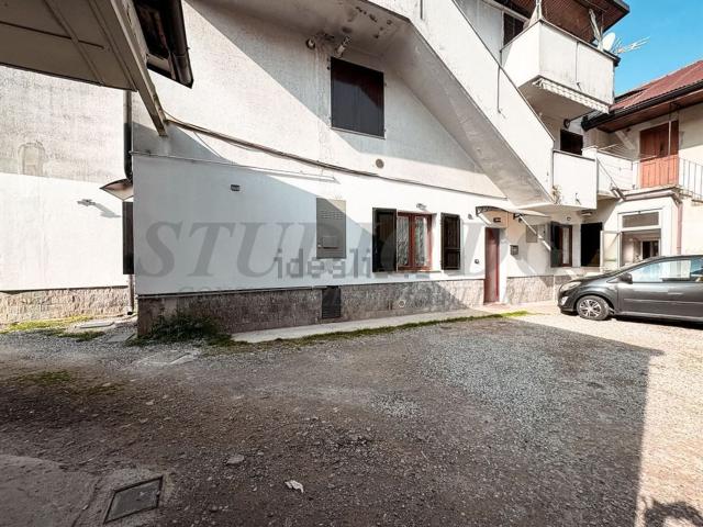 Appartamento in vendita a Cesano Maderno, Lombardia