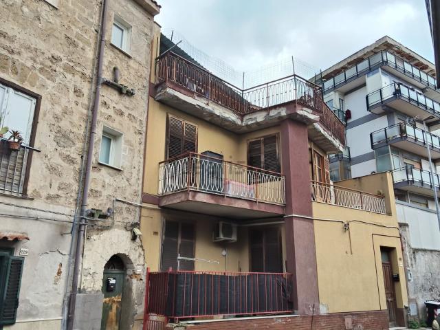 Appartamento in vendita a VI Circoscrizione, Palermo