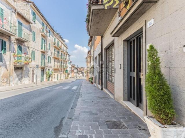 Appartamento in vendita a Ronciglione, Lazio