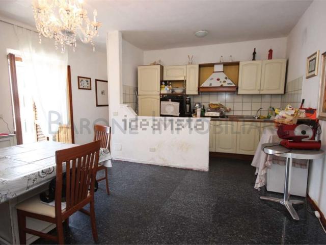 Appartamento in vendita a San Carlo, Marina Di Massa