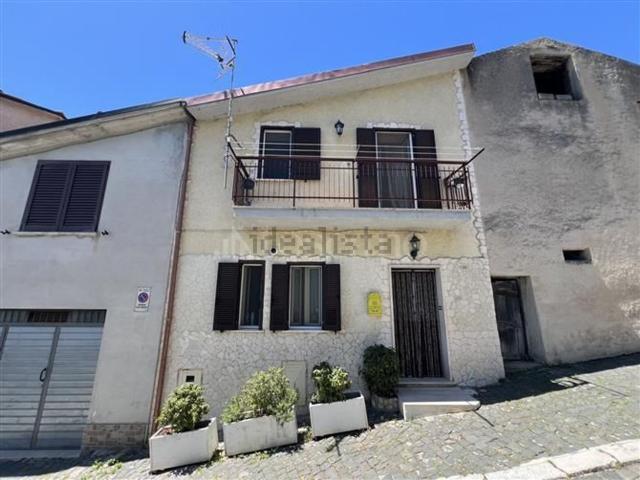 Appartamento in vendita a Carsoli, Abruzzo
