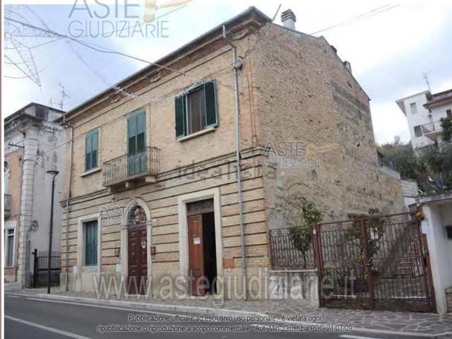Appartamento in vendita a Torre De' Passeri, Abruzzo