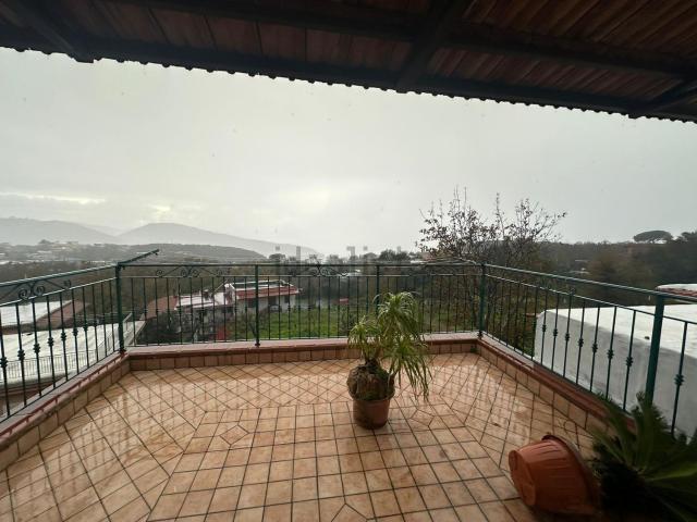 Appartamento in vendita a Vico Equense, Campania