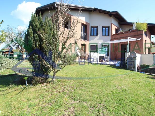 Appartamento in vendita a Sumirago, Lombardia