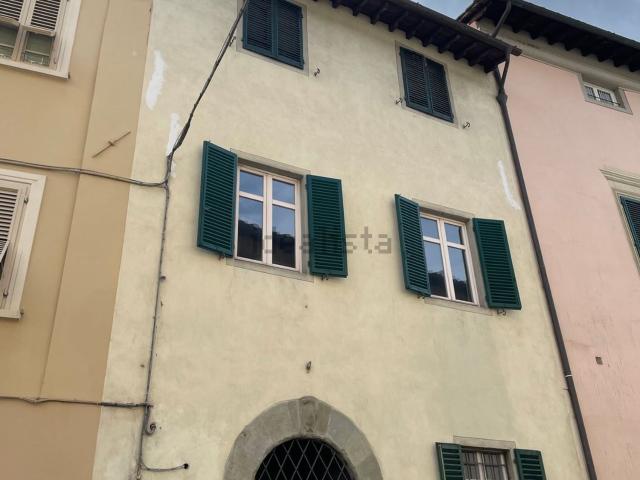 Appartamento in vendita a Pistoia, Toscana