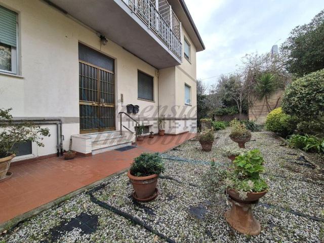 Appartamento in vendita a Rosignano Marittimo, Toscana