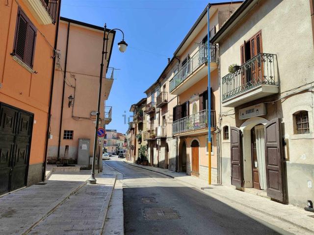 Appartamento in vendita a Montefalcione, Campania