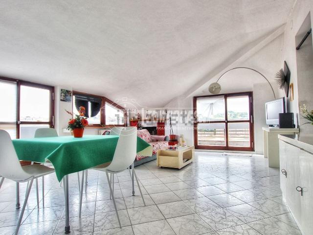 Appartamento in vendita a Piano San Lazzaro, Marche