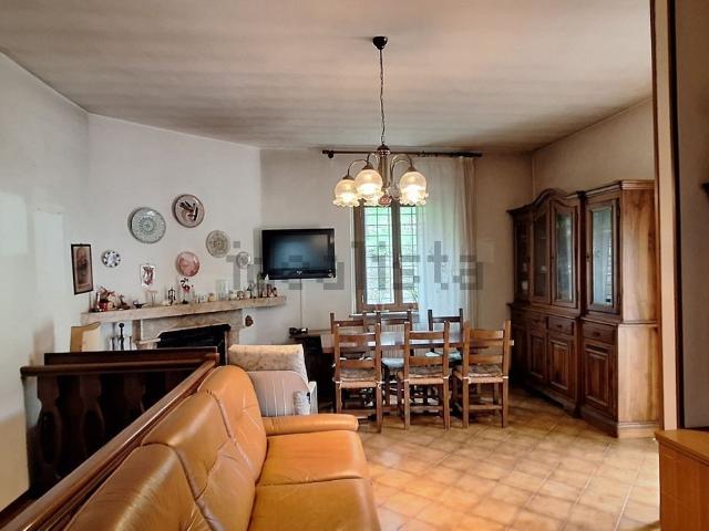 Appartamento in vendita a Rapolano Terme, Toscana
