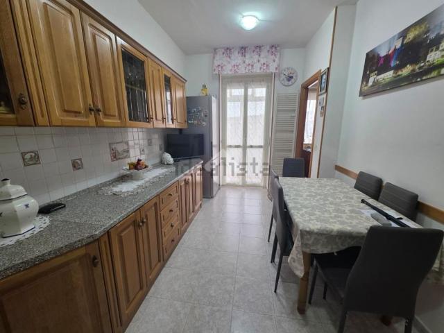 Appartamento in vendita a Leumann, Piemonte