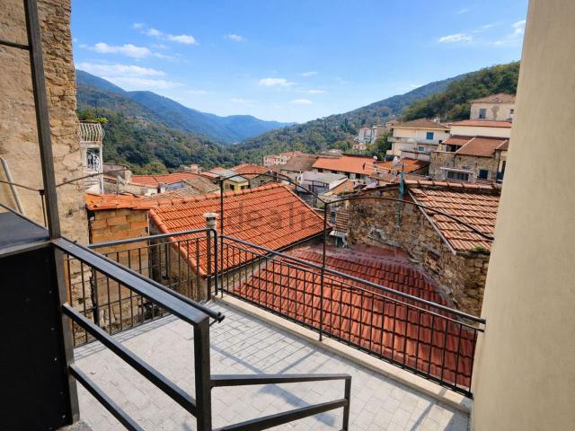 Appartamento in vendita a Ceriana, Provincia di Imperia