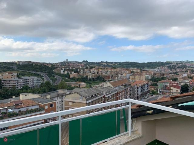 Appartamento in vendita a Vallemiano, Marche
