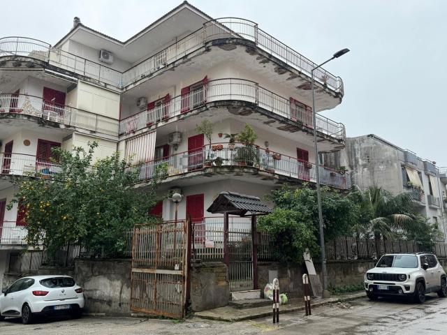 Appartamento in vendita a Giugliano In Campania, Campania