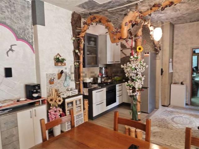 Appartamento in vendita a Moggio, Lombardia