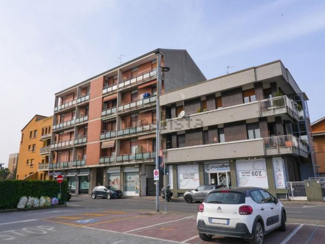 Appartamento in vendita a Biassono, Lombardia