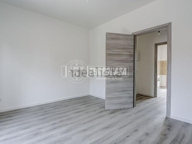 Appartamento in vendita a Mezzana, Somma Lombardo