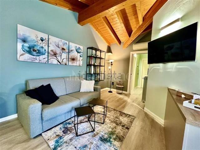 Appartamento in vendita a Desenzano Del Garda, Lombardia
