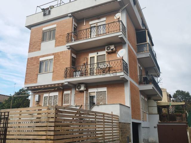 Appartamento in vendita a Colfiorito, Santa Marinella
