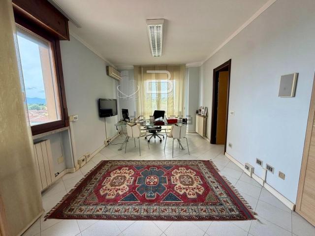 Appartamento in vendita a Massa e Cozzile, Toscana
