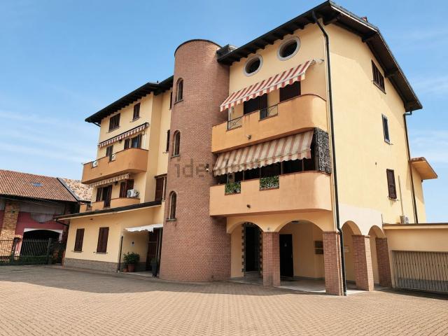 Appartamento in vendita a Vailate, Lombardia