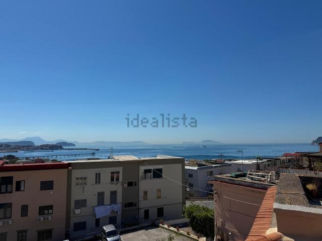 Appartamento in vendita a Lucrino, Pozzuoli