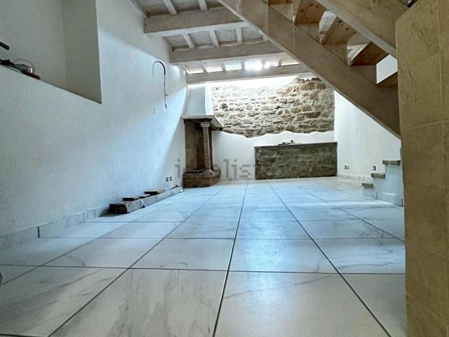 Appartamento in vendita a Capranica, Lazio