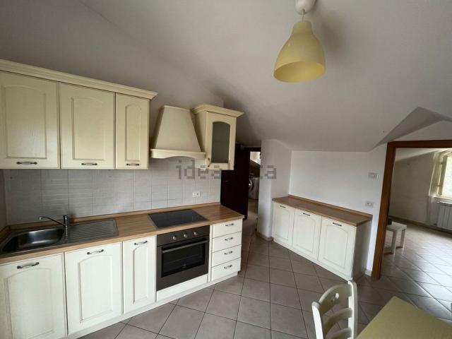 Appartamento in vendita a Preturo, Piano