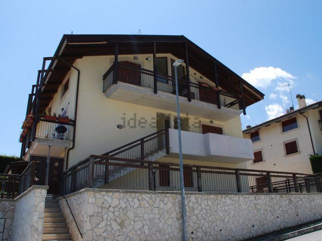 Appartamento in vendita a Pescocostanzo, Abruzzo
