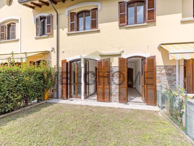 Appartamento in vendita a Anzano Del Parco, Lombardia
