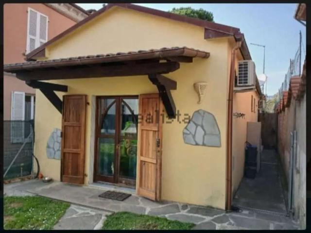 Appartamento in vendita a San Carlo, Marina Di Massa