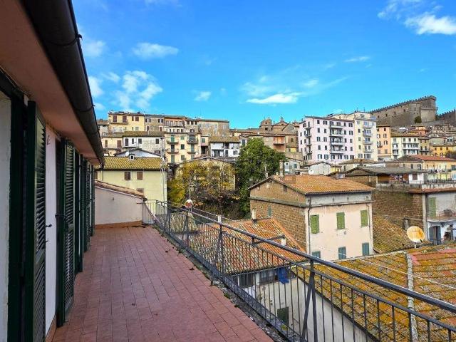 Appartamento in vendita a Soriano Nel Cimino, Lazio