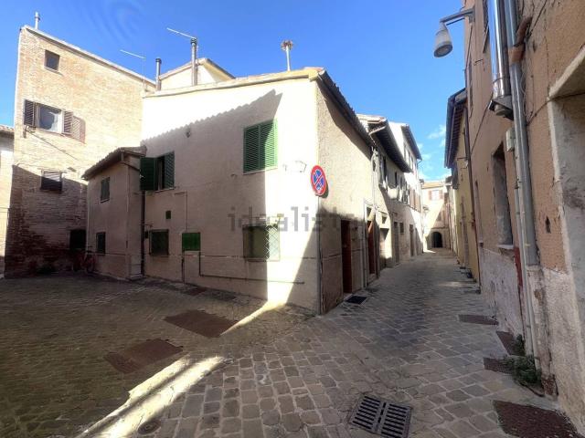 Appartamento in vendita a Centro, Marche