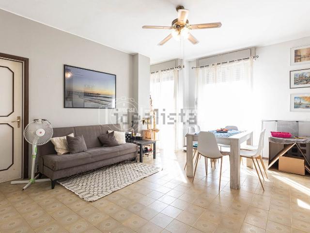 Appartamento in vendita a Carugo, Lombardia