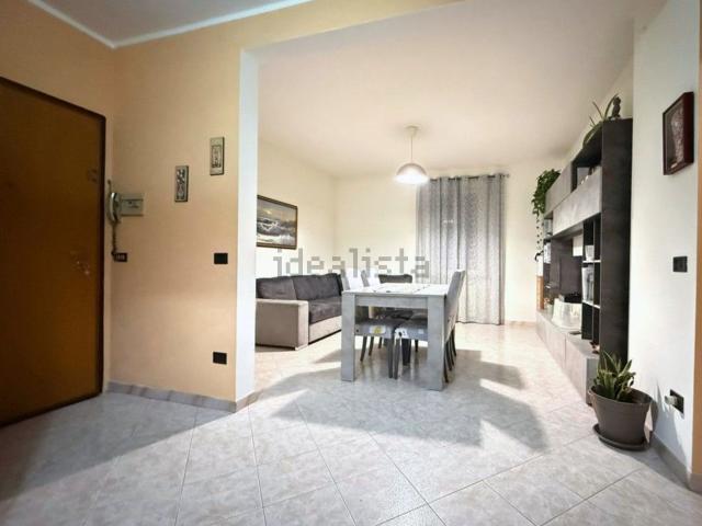 Appartamento in vendita a Villaggio Stranieri-Bazzarola, Re