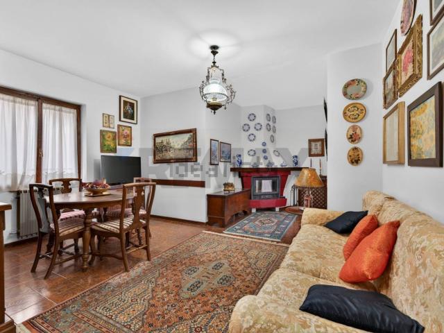 Appartamento in vendita a Casargo, Lombardia