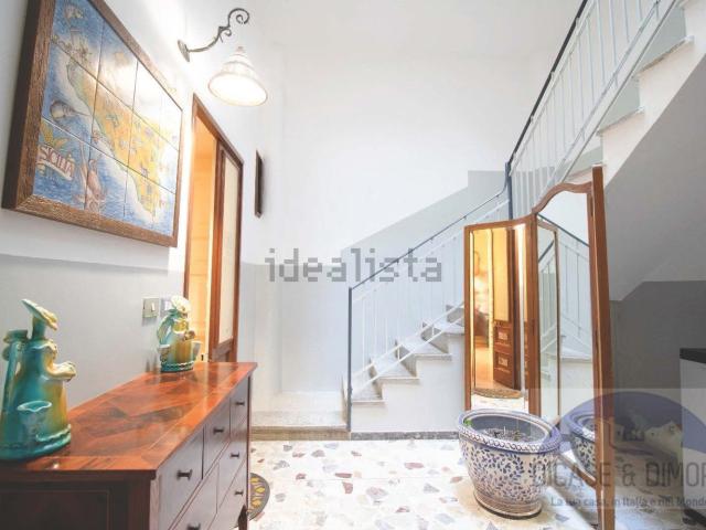 Appartamento in vendita a Santo Stefano Di Camastra, Sicilia