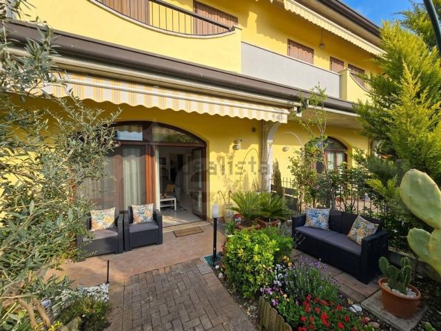 Appartamento in vendita a Pozzolengo, Lombardia