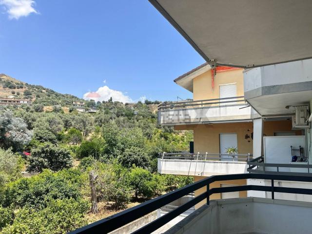 Appartamento in vendita a Grotte, Furci Siculo