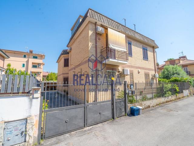 Appartamento in vendita a Municipio Roma VII, Roma Capitale