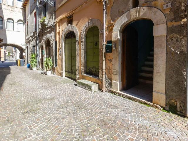 Appartamento in vendita a Borgo Velino, Lazio
