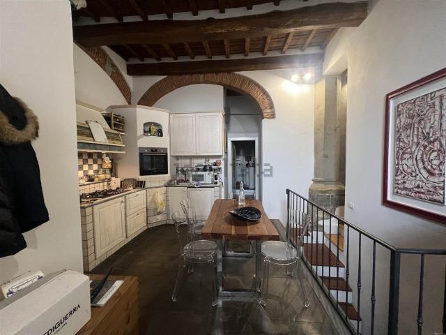 Appartamento in vendita a Serpiolle, Firenze