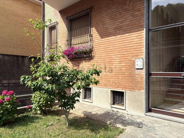 Appartamento in vendita a Magenta, Milano