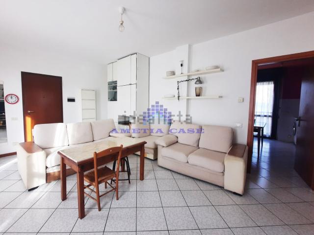 Appartamento in vendita a Cornate D'adda, Lombardia