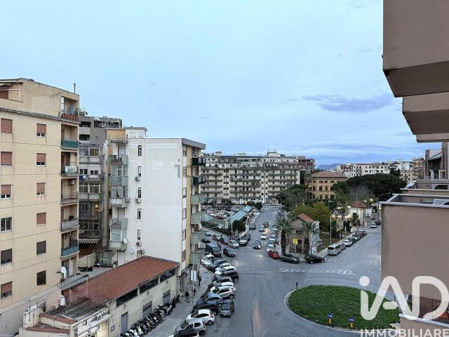 Appartamento in vendita a V Circoscrizione, Palermo