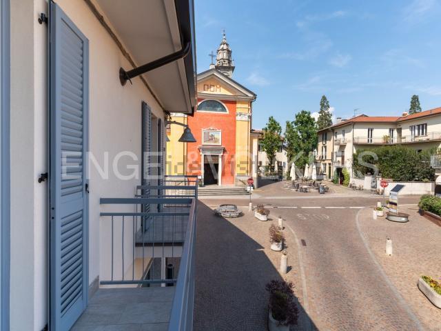 Appartamento in vendita a Ispra, Lombardia