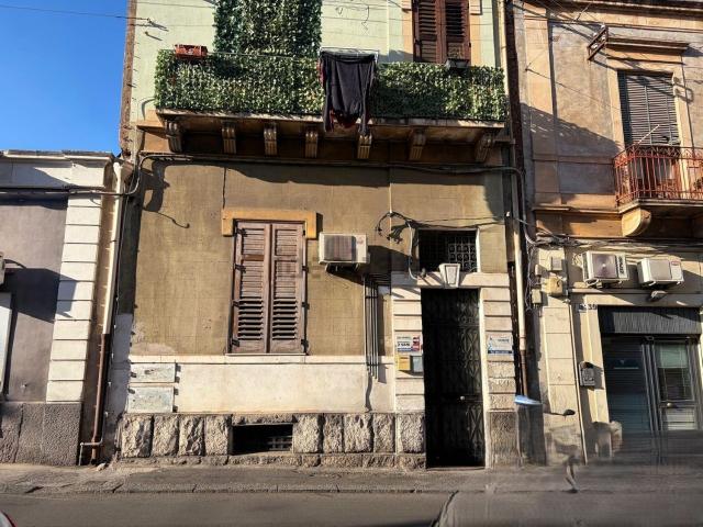 Appartamento in vendita a Picanello-Ognina-Barriera-Canalicchio, Catania