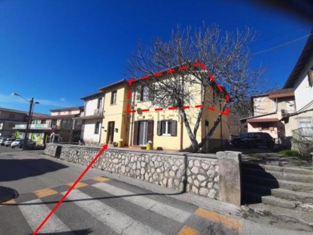 Appartamento in vendita a Borgorose, Lazio