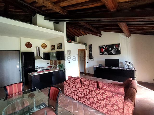 Appartamento in vendita a Camaiore, Toscana